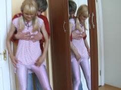 Loly une jolie blonde  - Vídeos Hard - MESVIP